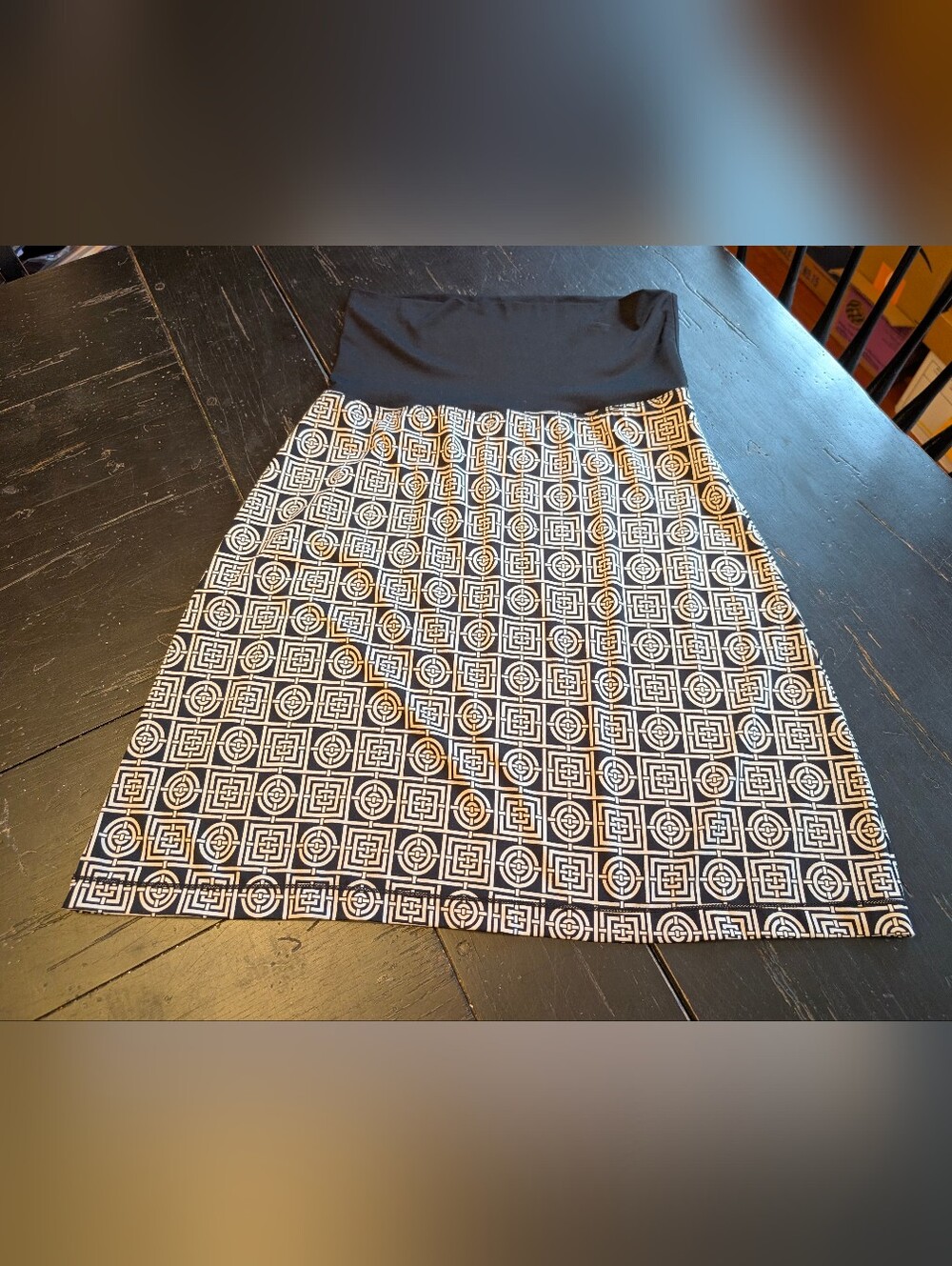 Max Studio Black White Geometric Print Stretch A-Line Medium Skirt Office Chic